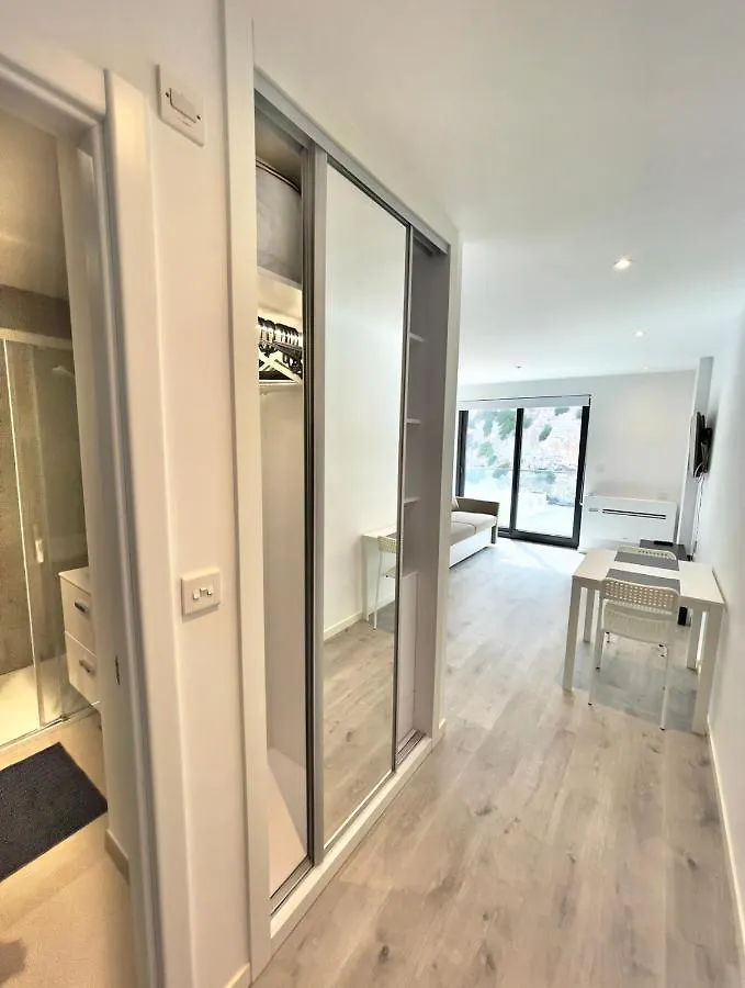Holiday Studio Apartment Near The Beach And City Centre Gibraltar Gibraltar